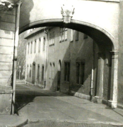 Stadtarchiv Weimar, 60 10-5/2, Blick in die Kollegiengasse, nach 1945