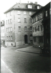 Stadtarchiv Weimar, 60 10-5/20, Blick in die Jakobstraße/rechts Einmündung  Am Jakobskirchhof, ohne Datum