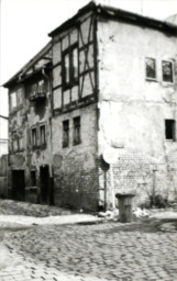 Stadtarchiv Weimar, 60 10-5/20, Blick auf Gebäude Am Jakobskirchhof 12 /Ecke Friedensgasse, ohne Datum