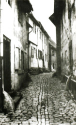 Stadtarchiv Weimar, 60 10-5/20, Blick in die Friedensgasse, um 1880