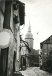 Stadtarchiv Weimar, 60 10-5/20, Blick in die Friedensgasse , 1977