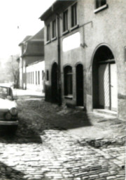 Stadtarchiv Weimar, 60 10-5/20, Blick auf der Friedensgasse 20/22, 1989