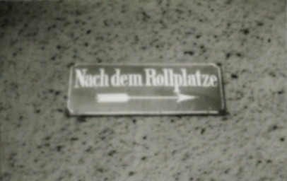 Stadtarchiv Weimar, 60 10-5/20, Straßenschild "Nach dem Rollplatze", ohne Datum