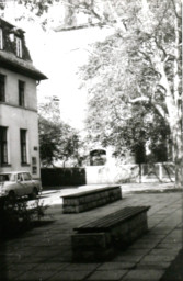 Stadtarchiv Weimar, 60 10-5/20, Rollplatz 10/Ecke Friedensgasse, 1985