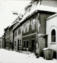 Stadtarchiv Weimar, 60 10-5/20, Blick in die Rollgasse, 1985