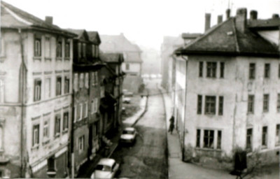 Stadtarchiv Weimar, 60 10-5/20, Blick in die Rollgasse , 1986