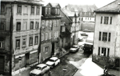 Stadtarchiv Weimar, 60 10-5/20, Blick in die Rollgasse, 1986