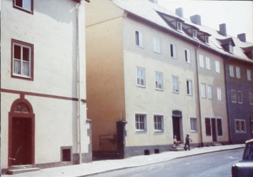 Stadtarchiv Weimar, 60 10-5/21, Blick auf die Ferdinand-Freiligrath-Straße 18, 16, 14, ohne Datum