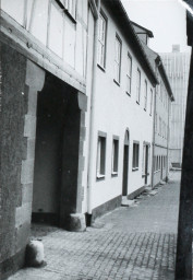 Stadtarchiv Weimar, 60 10-5/21, Blick auf die Ferdinand-Freiligrath-Straße 17, 19 und 21, ohne Datum