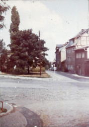 Stadtarchiv Weimar, 60 10-5/21, Blick in die Wagnergasse/links Ecke Freiligrath-Straße, ohne Datum