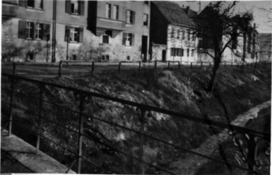 Stadtarchiv Weimar, 60 10-5/22, Blick auf die Gebäude Asbachstraße 10-18, um 1920