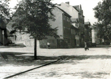 Stadtarchiv Weimar, 60 10-5/22, Blick entlang der Straße »Am Goldbrunnen/Am Asbach«, 1930