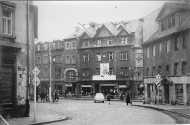 Stadtarchiv Weimar, 60 10-5/22, Blick von der Friedensstraße auf die Karl-Liebknecht-Straße , um 1950