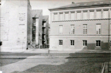 Stadtarchiv Weimar, 60 10-5/22, Blick auf die Friedensstraße, um 1970