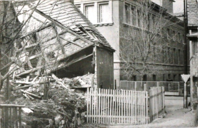 Stadtarchiv Weimar, 60 10-5/22, Blick durch die Friedensgasse zur Friedensstraße, ohne Datum