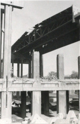 Stadtarchiv Weimar, 60 10-5/22, Ruine der sog. »Halle der Volksgemeinschaft«, um 1945