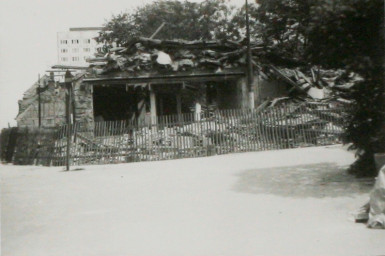 Stadtarchiv Weimar, 60 10-5/22, Abriss Friedenstraße 4/Ecke Rollgasse, 1989