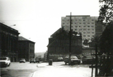 Stadtarchiv Weimar, 60 10-5/22, Blick in die Friedensstraße, 1989