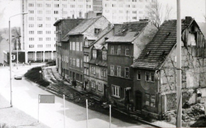 Stadtarchiv Weimar, 60 10-5/22, Blick auf die Friedensstraße 16-26 und Jakobsplan, 1987