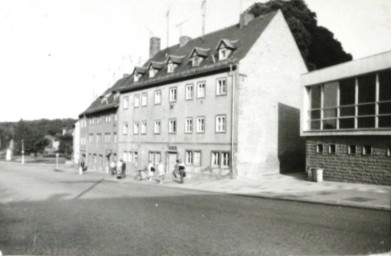 Stadtarchiv Weimar, 60 10-5/22, Blick in die Friedensstraße, 1985