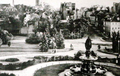 Stadtarchiv Weimar, 60 10-5/22, Blick vom Karl-August-Platz zum Kettenberg , um 1925