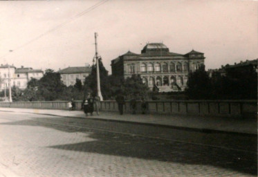 Stadtarchiv Weimar, 60 10-5/22, Blick vom "Viadukt" zum Museum, um 1930