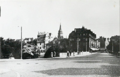 Stadtarchiv Weimar, 60 10-5/22, Blick über den Viadukt in die Bürgerschulstraße , um 1930