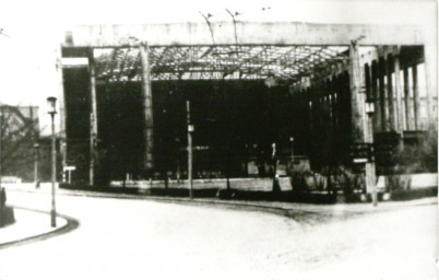 Stadtarchiv Weimar, 60 10-5/23, Blick auf den Rohbau der sog. »Halle der Volksgemeinschaft« von Osten, um 1941