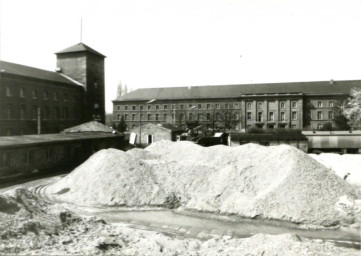 Stadtarchiv Weimar, 60 10-5/23, Blick auf den Karl-Marx-Platz , ohne Datum