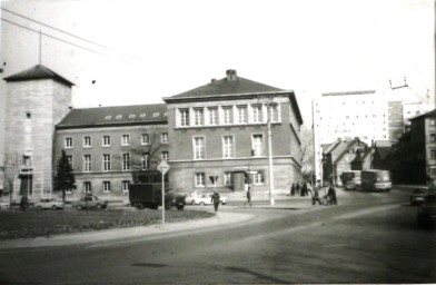 Stadtarchiv Weimar, 60 10-5/23, Blick von der Bertuchstraße in die Friedensstraße, ohne Datum