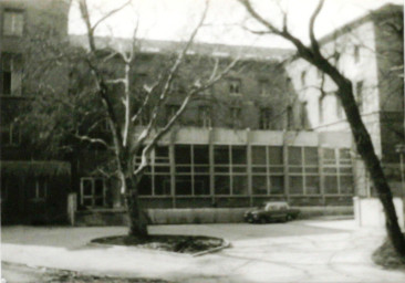 Stadtarchiv Weimar, 60 10-5/23, Blick auf die Nordfassade des Agrarwissenschaftlichen Instituts , ohne Datum