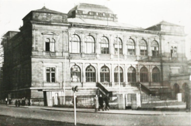 Stadtarchiv Weimar, 60 10-5/24, Blick auf den Karl-Marx-Platz , ohne Datum