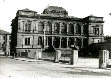 Stadtarchiv Weimar, 60 10-5/24, Blick auf den Karl-Marx-Platz , ohne Datum