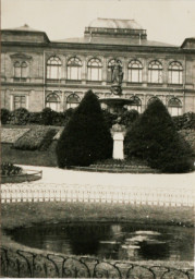 Stadtarchiv Weimar, 60 10-5/24, Blick auf das Landesmuseum, um 1930