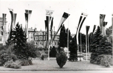 Stadtarchiv Weimar, 60 10-5/24, Blick auf den Karl-August-Platz , um 1935