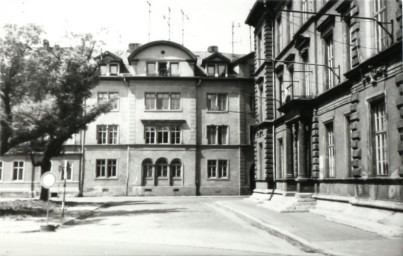 Stadtarchiv Weimar, 60 10-5/25, Blick vom Rathenauplatz zur Ernst-Kohl-Straße 2a, ohne Datum