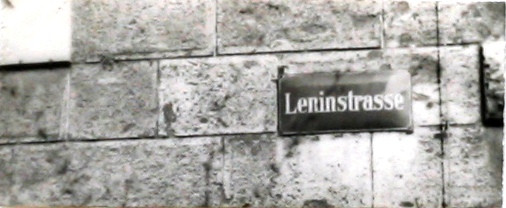 Stadtarchiv Weimar, 60 10-5/25, Straßenschild "Leninstraße" , ohne Datum