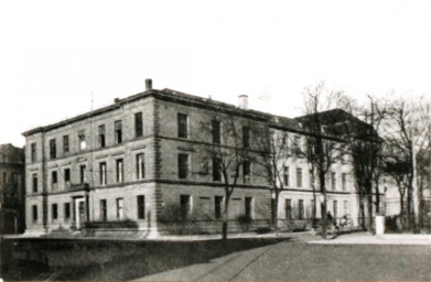 Stadtarchiv Weimar, 60 10-5/25, Blick vom Museumsplatz/Rathenauplatz zum Realgymnasium, um 1920