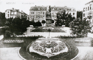 Stadtarchiv Weimar, 60 10-5/25, Blick auf den Watzdorfplatz, 1905