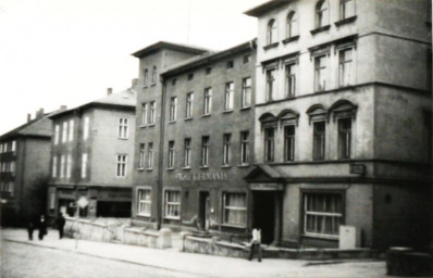 Stadtarchiv Weimar, 60 10-5/25, Blick in die Leninstraße (heute Carl-August-Allee) , 1980