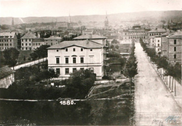 Stadtarchiv Weimar, 60 10-5/25, Blick in die Sophienstraße, 1880