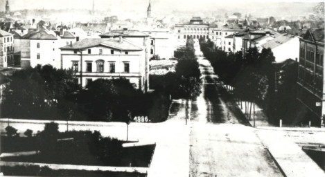 Stadtarchiv Weimar, 60 10-5/25, Blick vom Bahnhof in die Sophienstraße, 1886