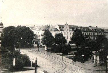 Stadtarchiv Weimar, 60 10-5/25, Blick vom Bahnhof auf den Jubiläumsplatz, um 1910