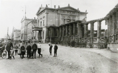 Stadtarchiv Weimar, 60 10-5/25, Blick in die Paulinenstraße, heute Schopenhauerstraße , um 1900