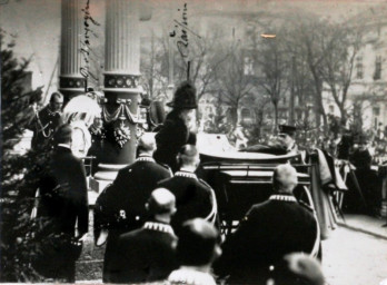 Stadtarchiv Weimar, 60 10-5/25, Ankunft der Kaiserin Auguste Viktoria am Bahnhof, 1912