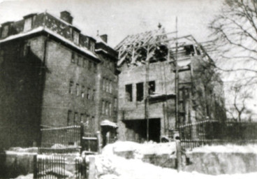 Stadtarchiv Weimar, 60 10-5/26, Blick auf Volkshaus Weimar, Rückseite Harthstraße, um 1946