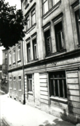 Stadtarchiv Weimar, 60 10-5/25, Blick in die Friedrich-Ebert-Straße, 1983