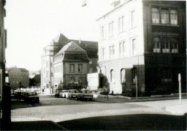 Stadtarchiv Weimar, 60 10-5/26, Blick in die Straße der Jungen Pioniere, 1975