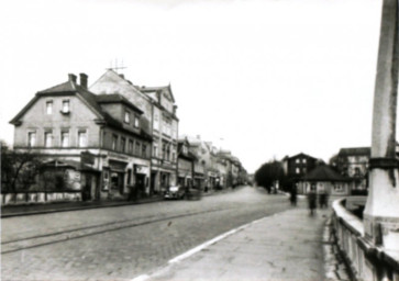 Stadtarchiv Weimar, 60 10-5/26, Blick vom Ende der Straße "Am Viadukt" in die Ettersburger Strasse, 1930