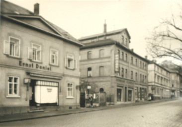 Stadtarchiv Weimar, 60 10-5/26, Blick in die Ettersburger Strasse 11–17, um 1937